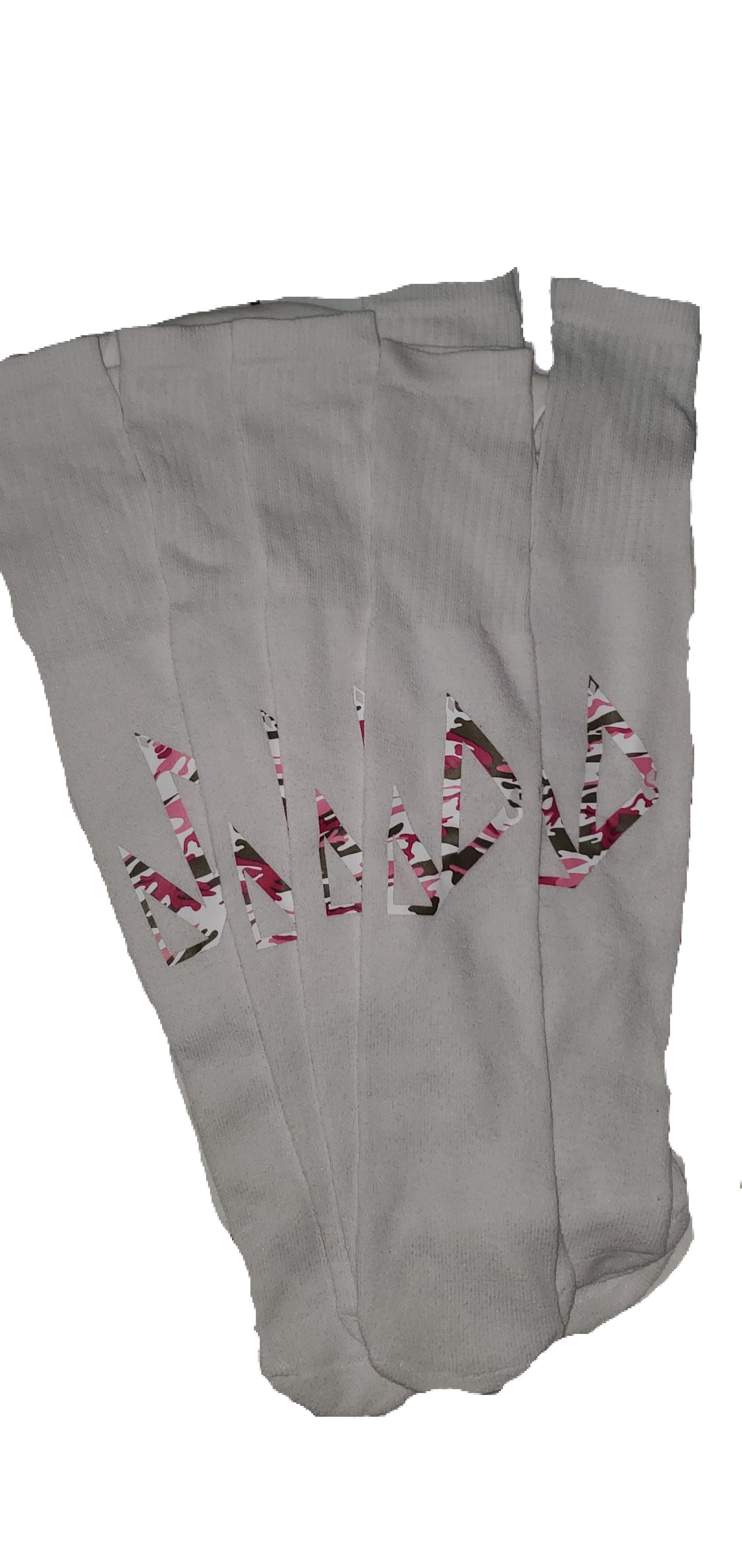 PINK CAMOUFLAGE ON WHITE/1 PAIR OF WHITE ON PINK CAMOUFLAGE SOCKS SIZE 9-15
